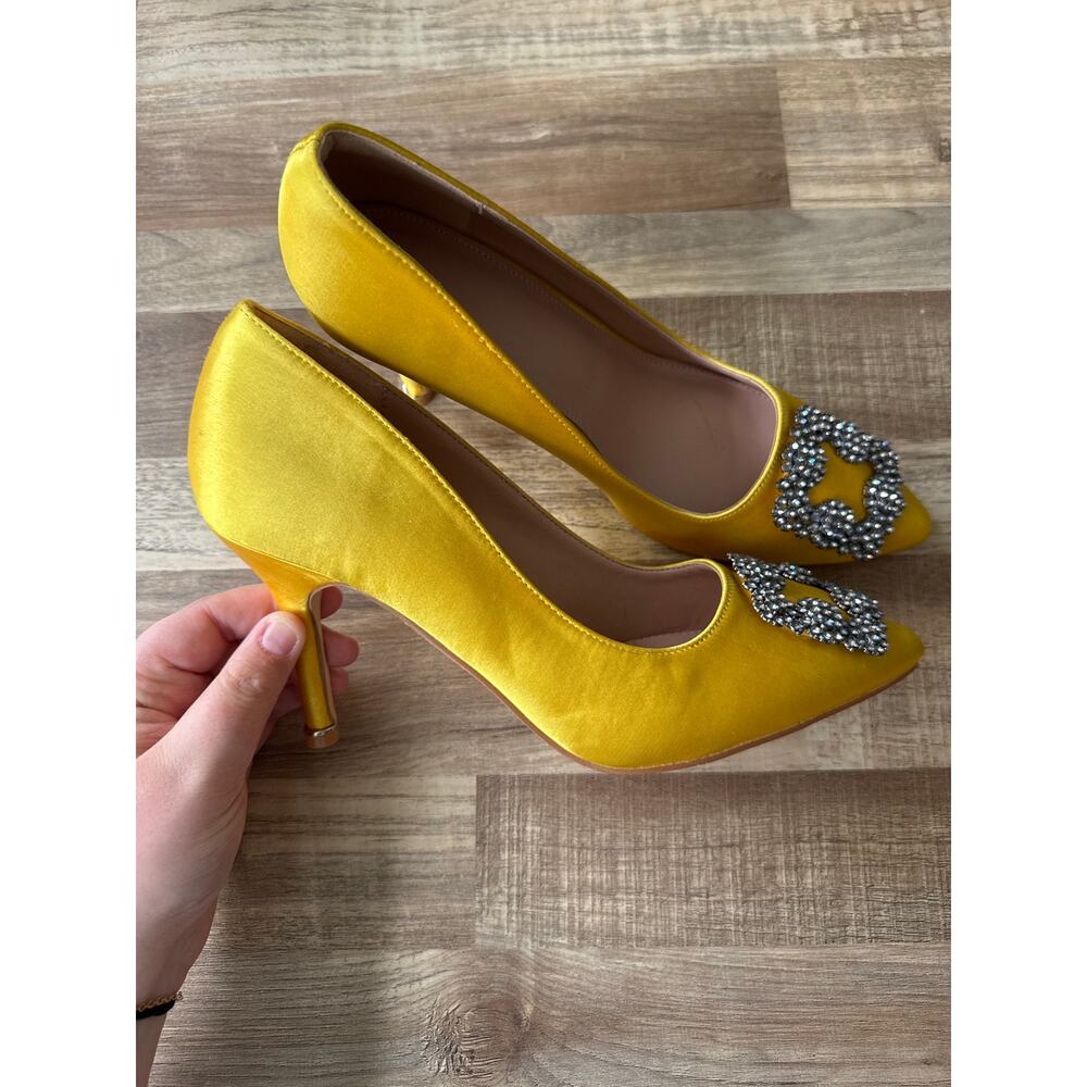 Carrie Bradshaw Satin Pointed Toe Stiletto Heels Gem in Yellow